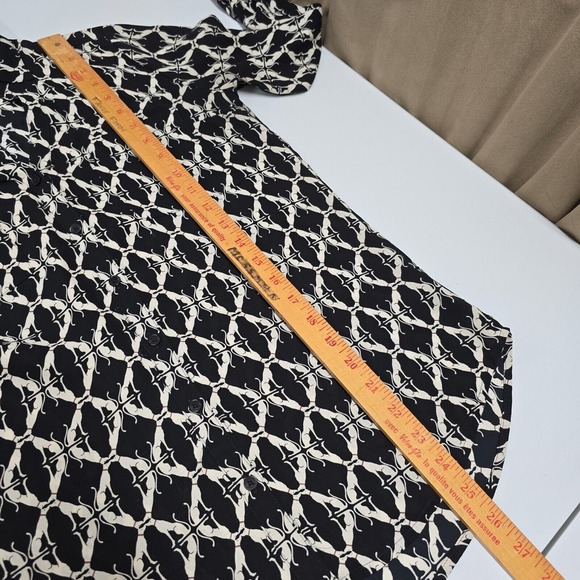Express Portofino Women Dog Print Blouse Size Medium Roll Sleeve Slim Fit Office - Picture 9 of 10